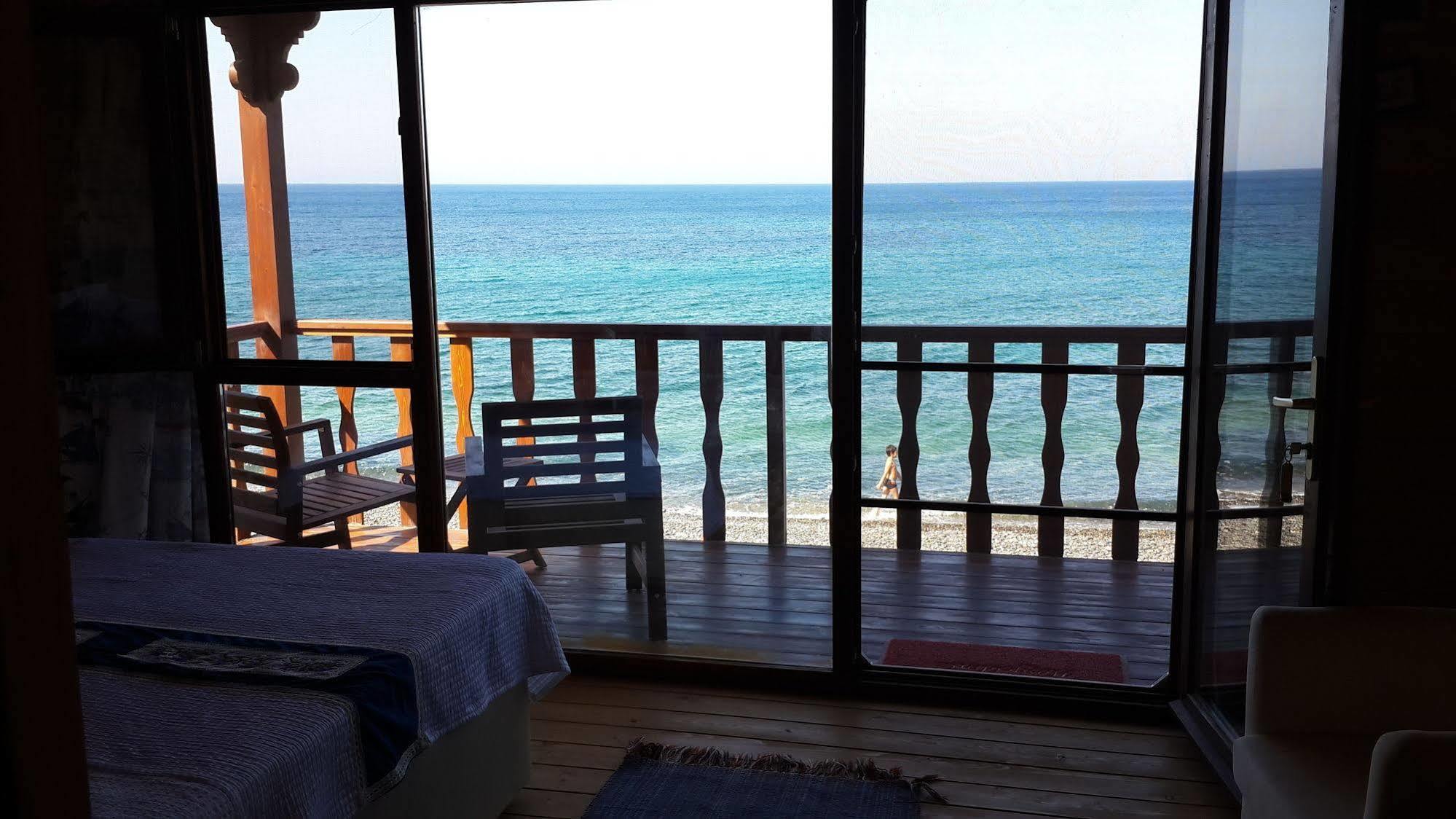 Lipsos Hotel Yeniliman Eksteriør billede